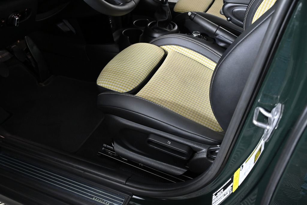 Certified 2023 MINI Cooper S w/ MINI Resolute Edition image 27