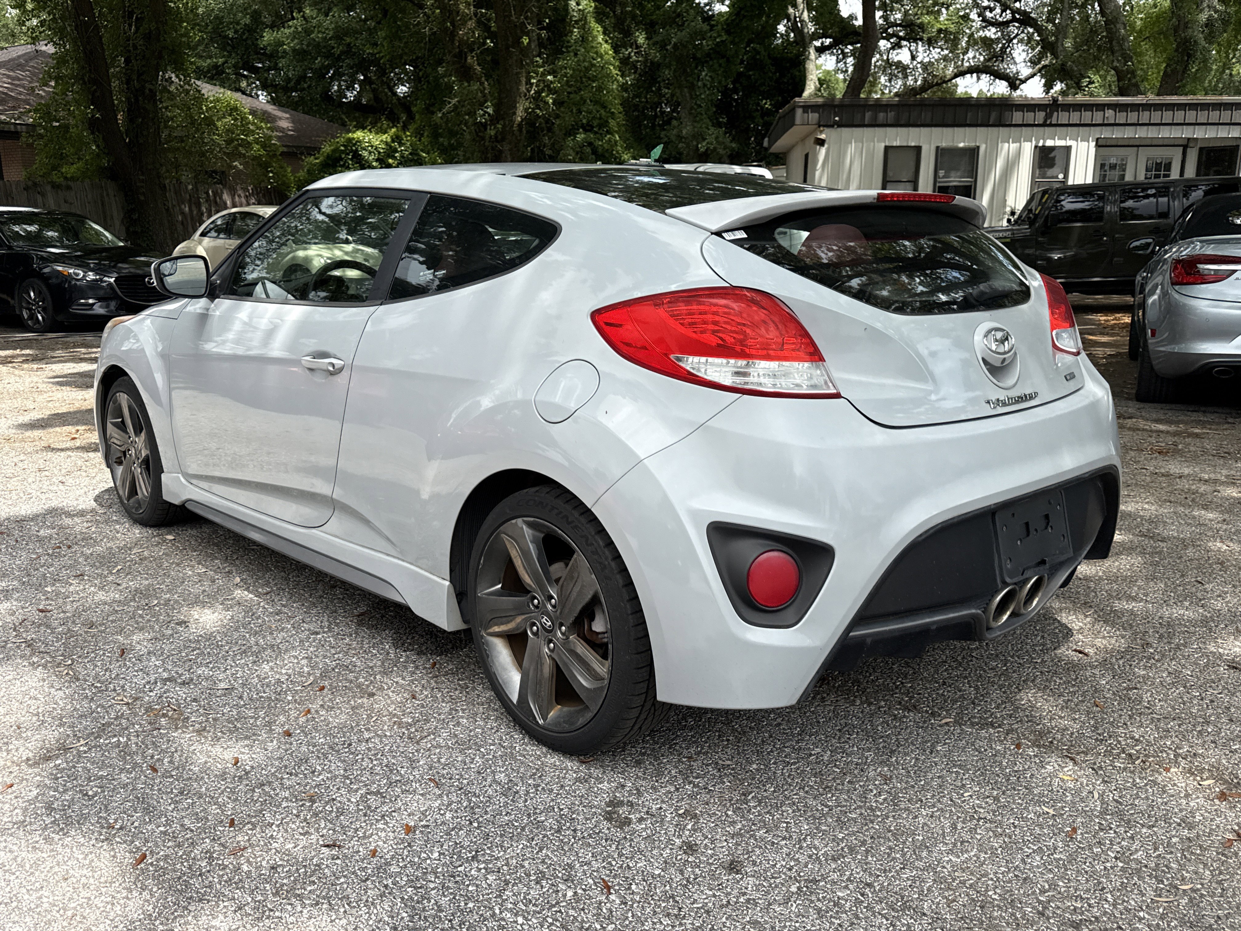 Used 2014 Hyundai Veloster Turbo R-Spec FWD image 3
