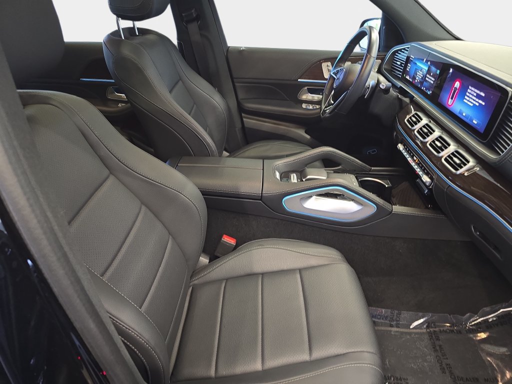 Used 2024 Mercedes-Benz GLS 450 4MATIC image 12