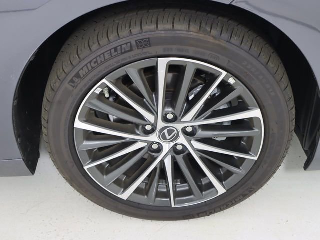 New 2025 Lexus ES 350 w/ Premium Package image 9