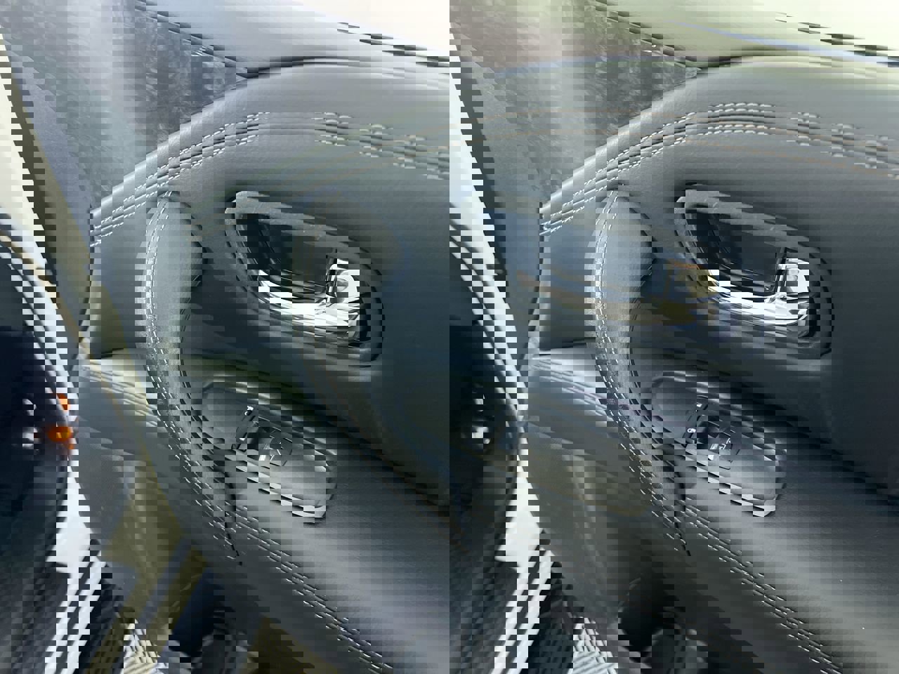 Used 2023 Nissan Armada Platinum w/ Captain's Chairs Package image 33