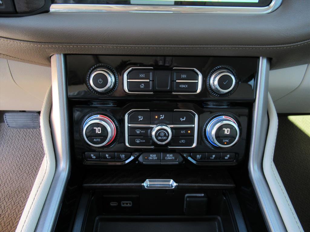 Used 2023 GMC Yukon Denali image 24