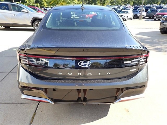 New 2026 Hyundai Sonata SEL image 3