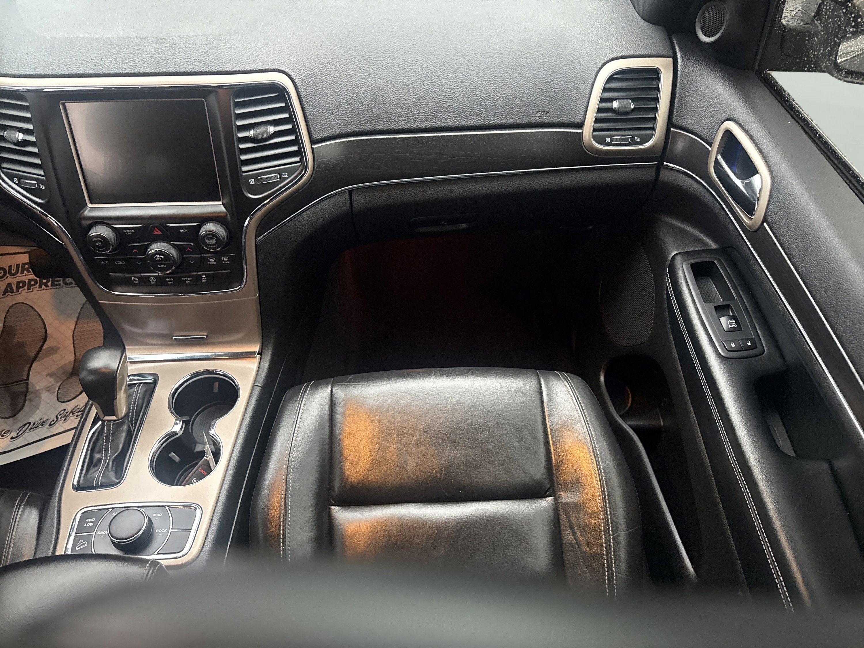 Used 2017 Jeep Grand Cherokee Limited image 13