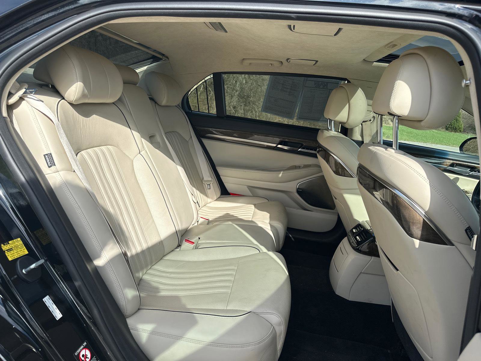 Used 2017 Genesis G90 5.0 Ultimate image 21