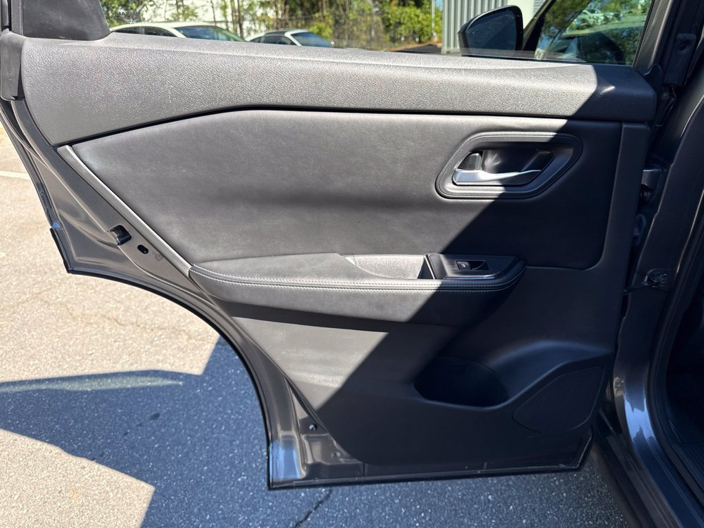 Certified 2024 Nissan Rogue SV FWD image 31