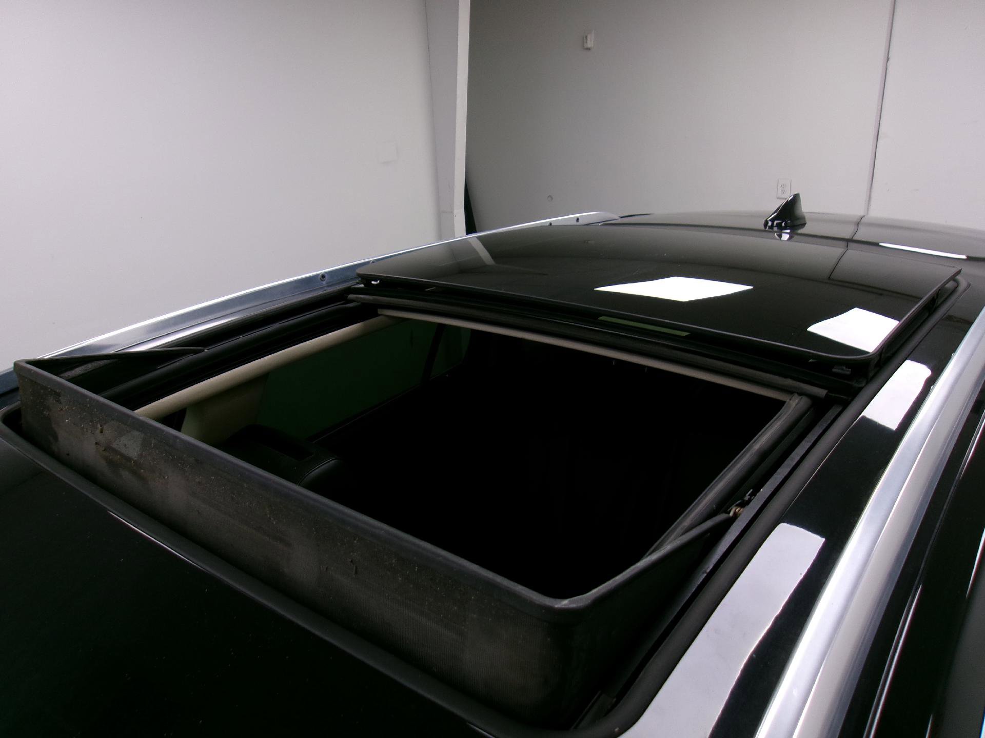 Used 2017 Buick Envision Essence image 4