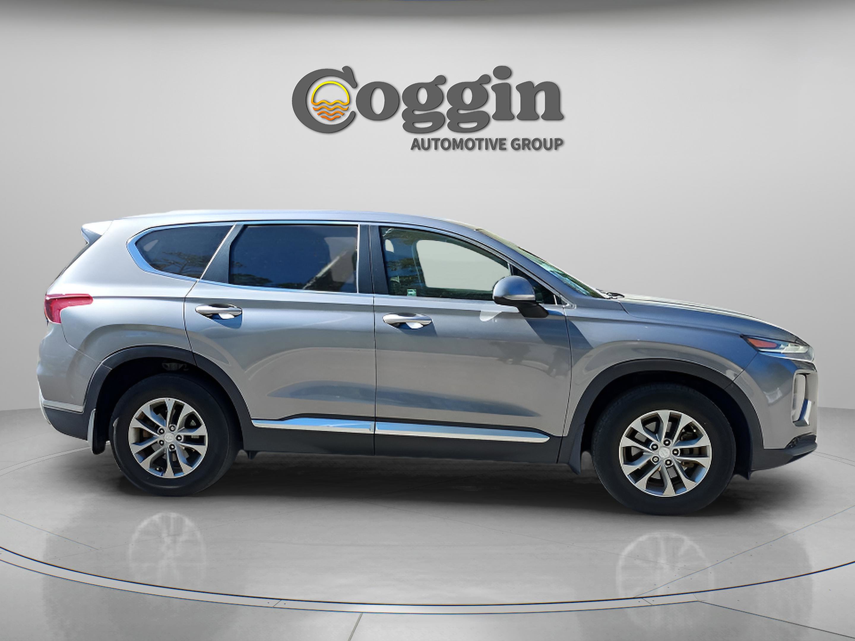 Used 2019 Hyundai Santa Fe SE image 7