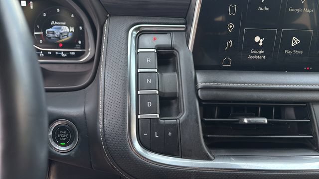 Used 2023 GMC Yukon XL SLT AWD/4WD image 30