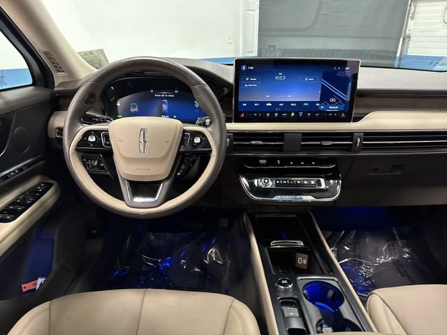 Used 2024 Lincoln Corsair Grand Touring w/ Equipment Group 301A image 5