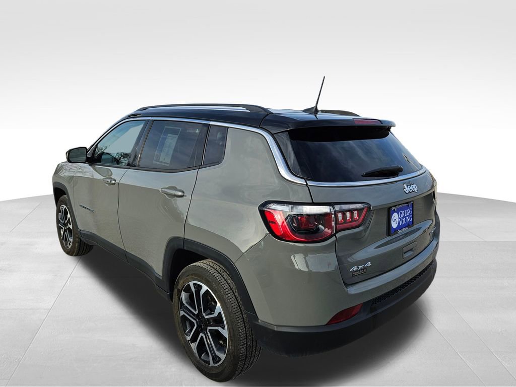 Used 2022 Jeep Compass Limited image 9