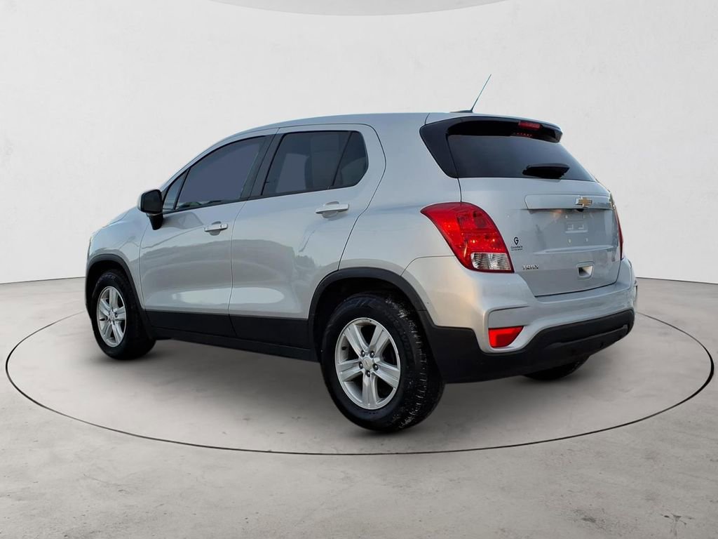 Used 2021 Chevrolet Trax LS w/ Tint and Cruise Package image 8