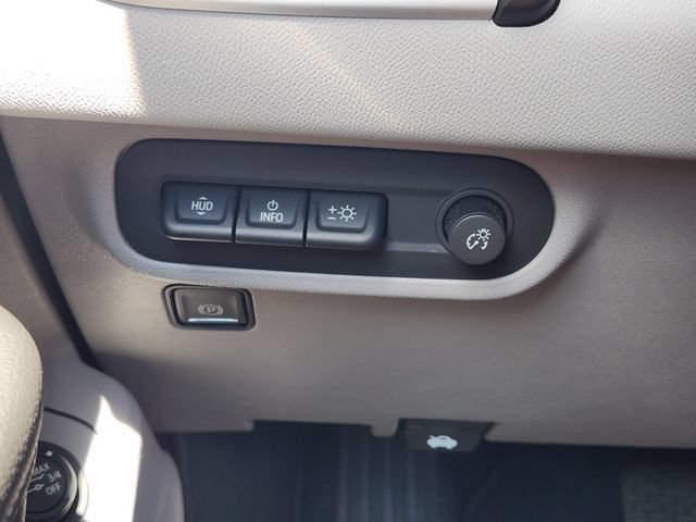 Used 2023 GMC Terrain SLT w/ Infotainment Package II FWD image 22