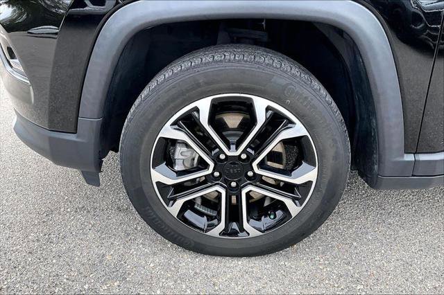 Used 2023 Jeep Compass Limited AWD/4WD image 13