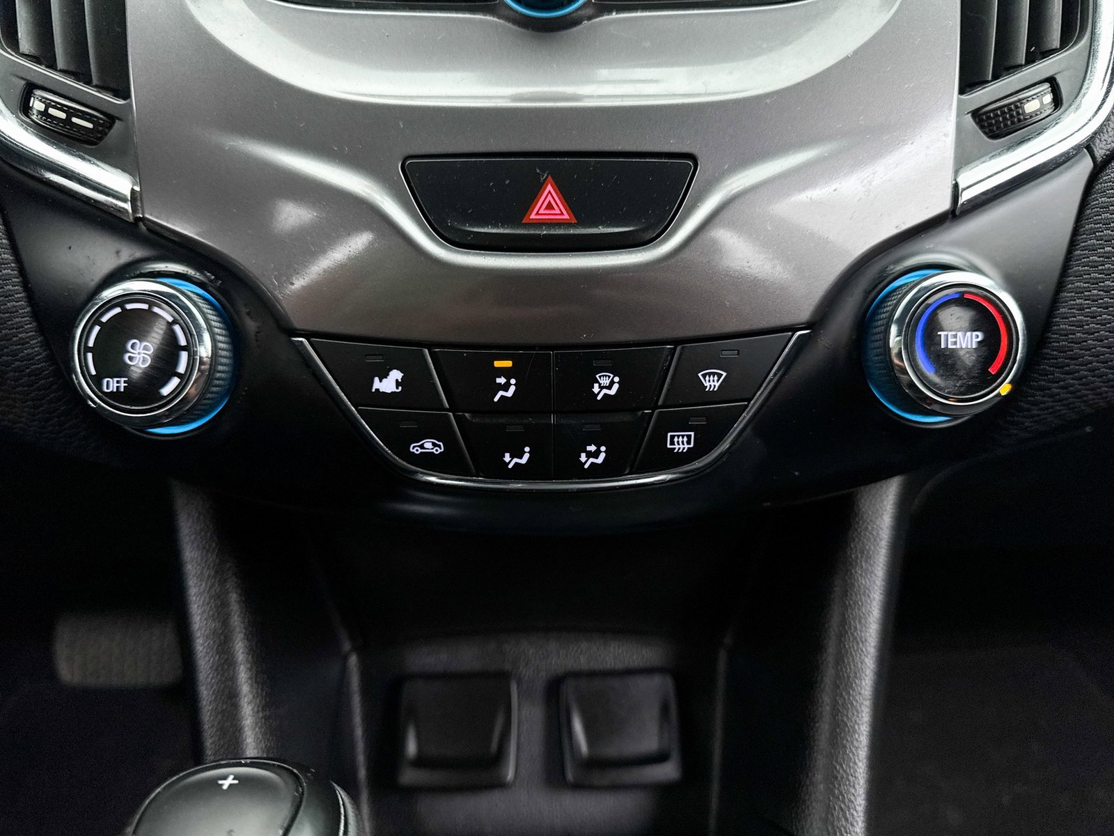 Used 2018 Chevrolet Cruze LT w/ RS Package image 24