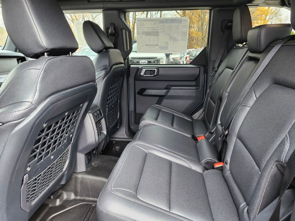 New 2025 Ford Bronco Badlands image 16
