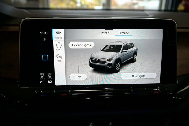 Used 2024 Volkswagen Atlas SE image 39