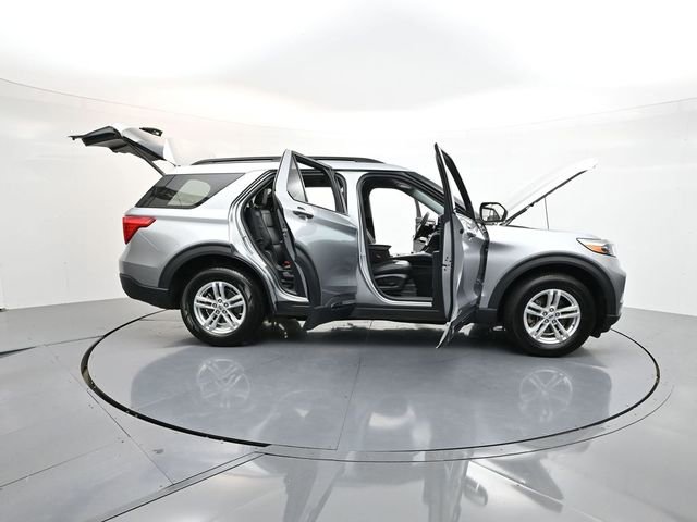 Used 2023 Ford Explorer XLT w/ Equipment Group 202A image 41
