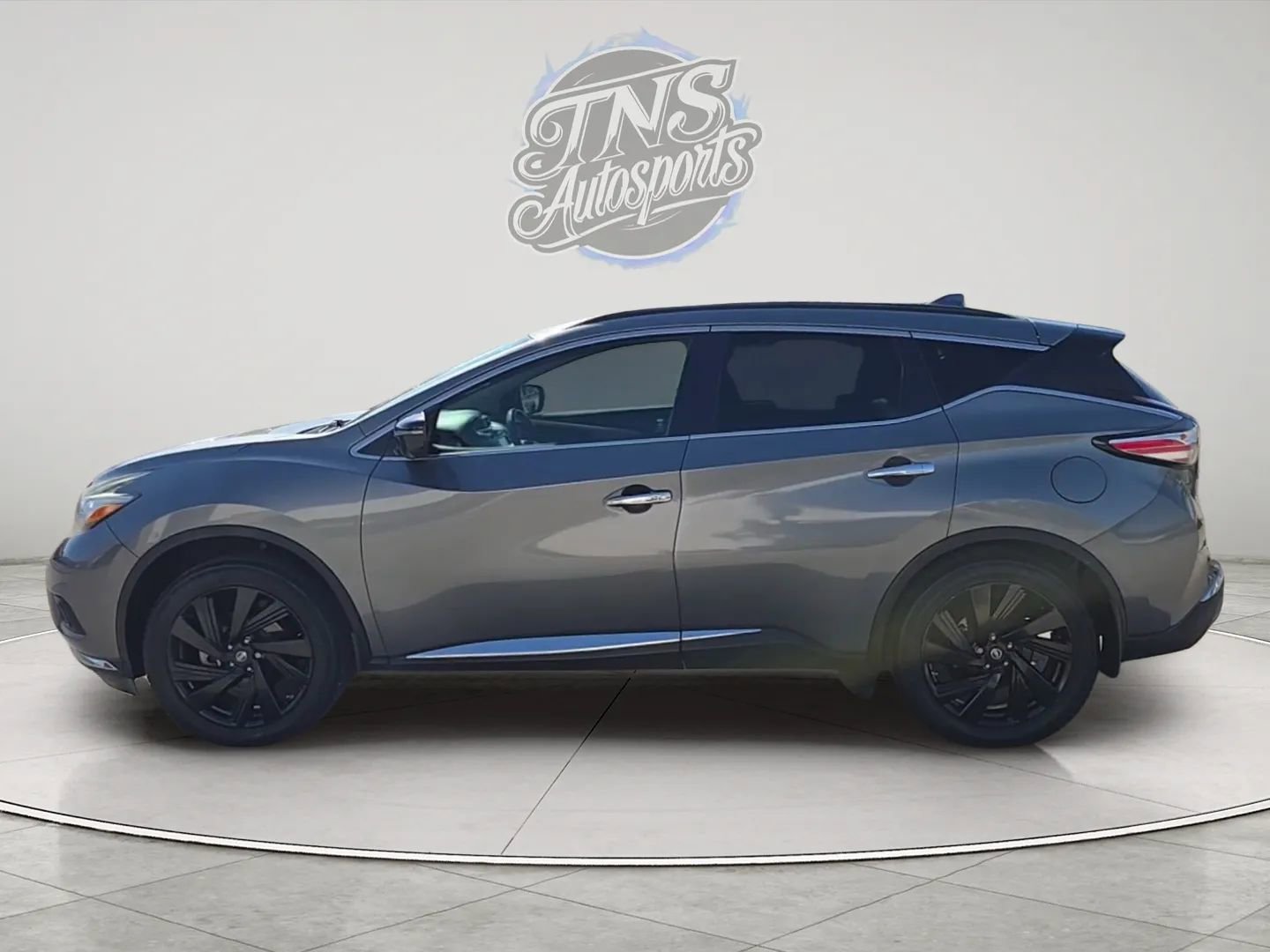 Used 2017 Nissan Murano Platinum w/ Platinum Technology Package FWD image 2