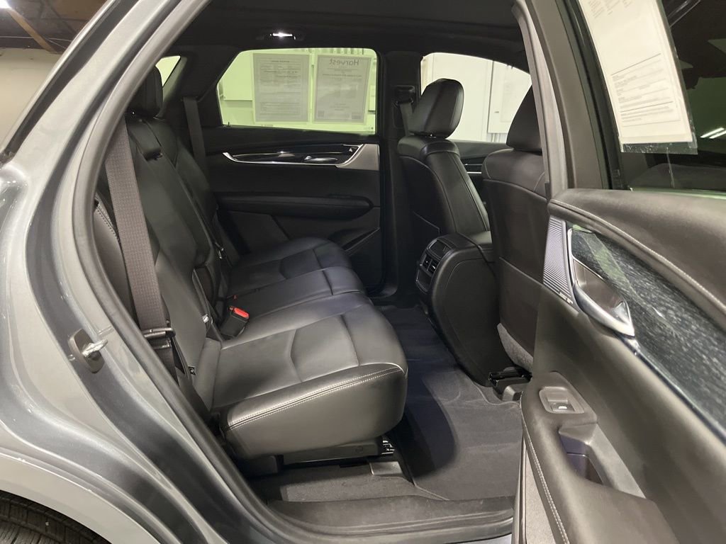 Used 2022 Cadillac XT5 Premium Luxury w/ Technology Package image 29