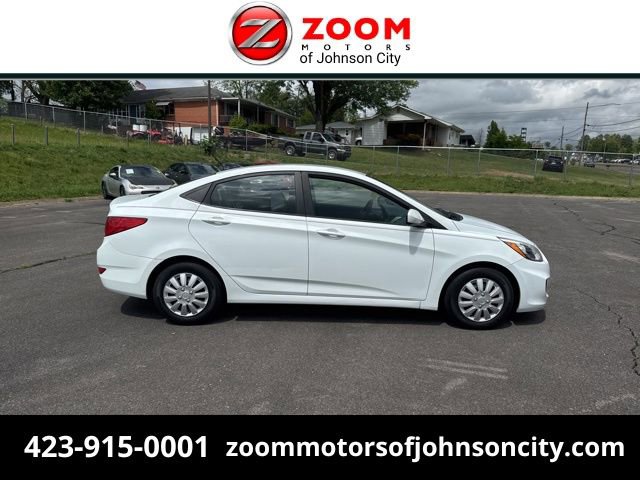 Used 2016 Hyundai Accent SE FWD image 1