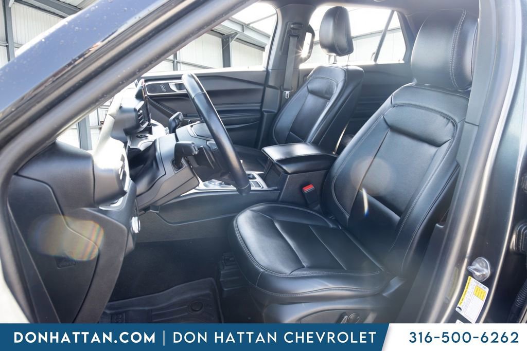 Used 2020 Ford Explorer XLT w/ Equipment Group 202A RWD image 13