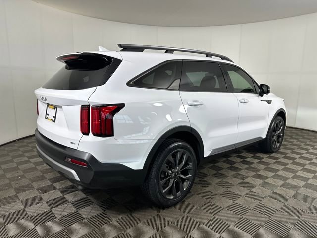 Used 2023 Kia Sorento SX Prestige image 3