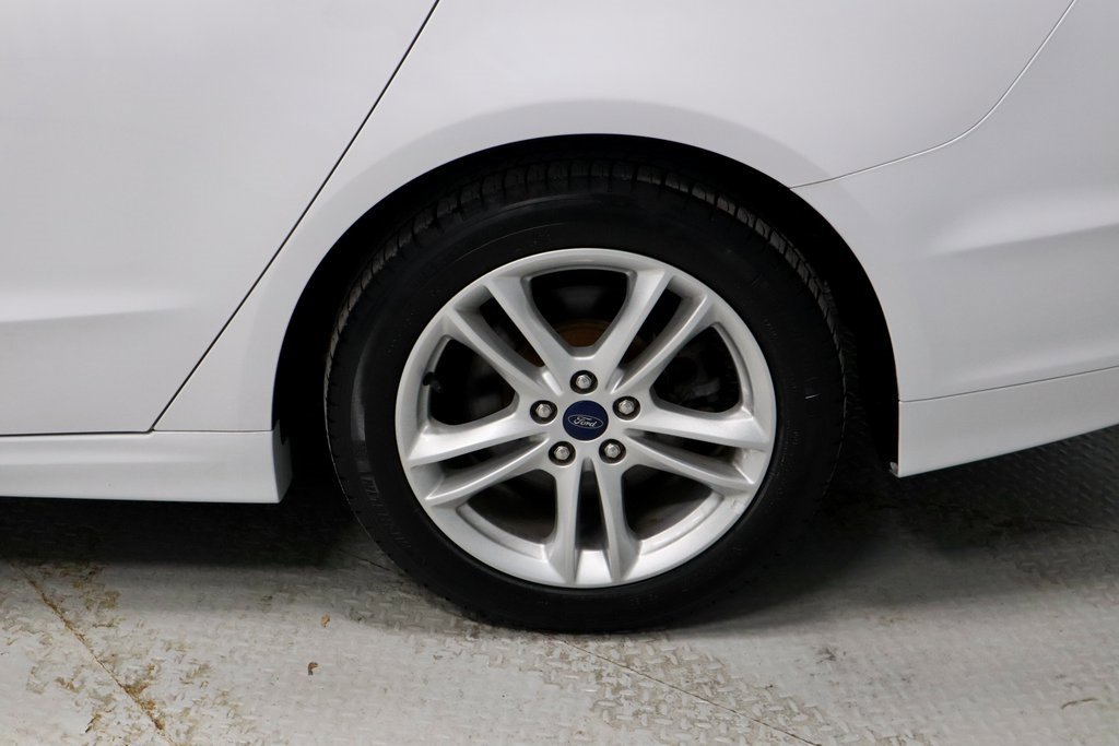 Used 2018 Ford Fusion S image 18