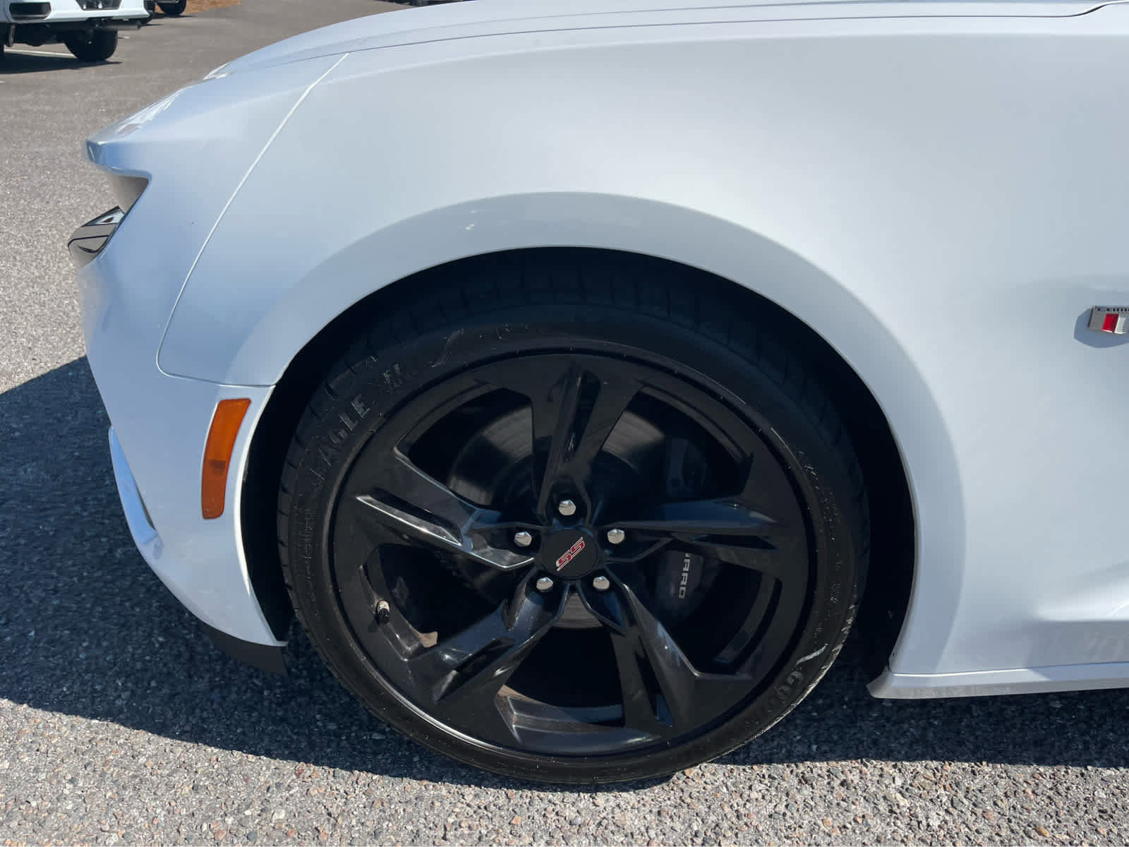 Used 2019 Chevrolet Camaro SS w/ Black Appearance Package RWD image 9