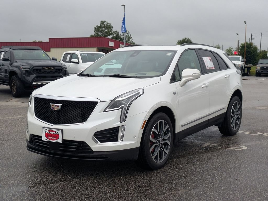 Used 2023 Cadillac XT5 Sportv w/ Platinum Package AWD/4WD image 6