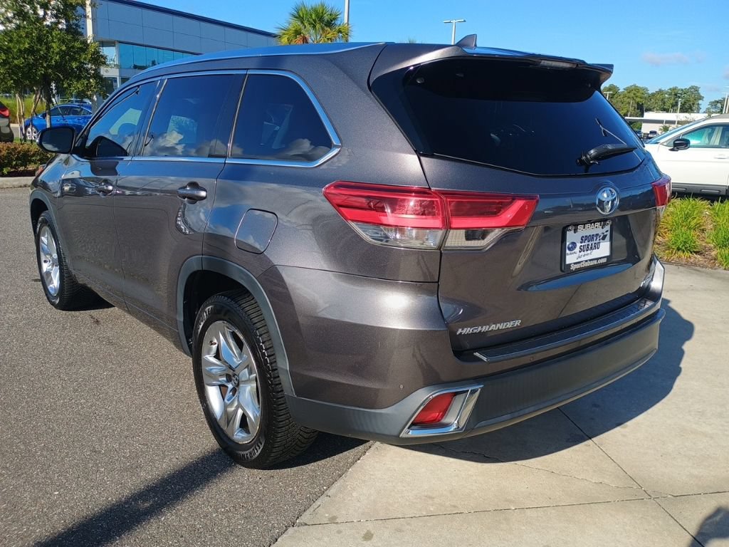 Used 2017 Toyota Highlander Limited FWD image 7