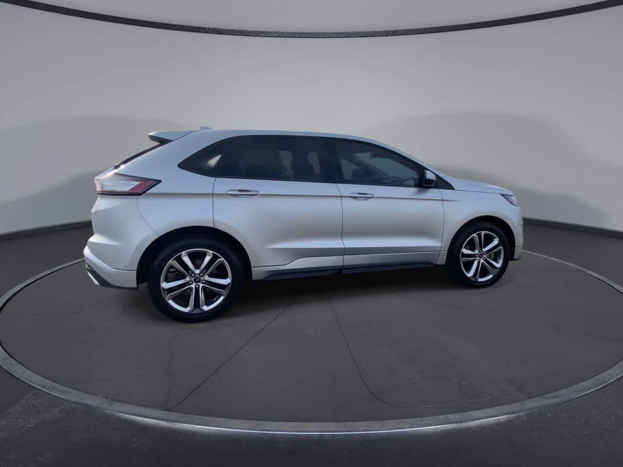 Used 2018 Ford Edge Sport w/ Equipment Group 401A AWD/4WD image 9