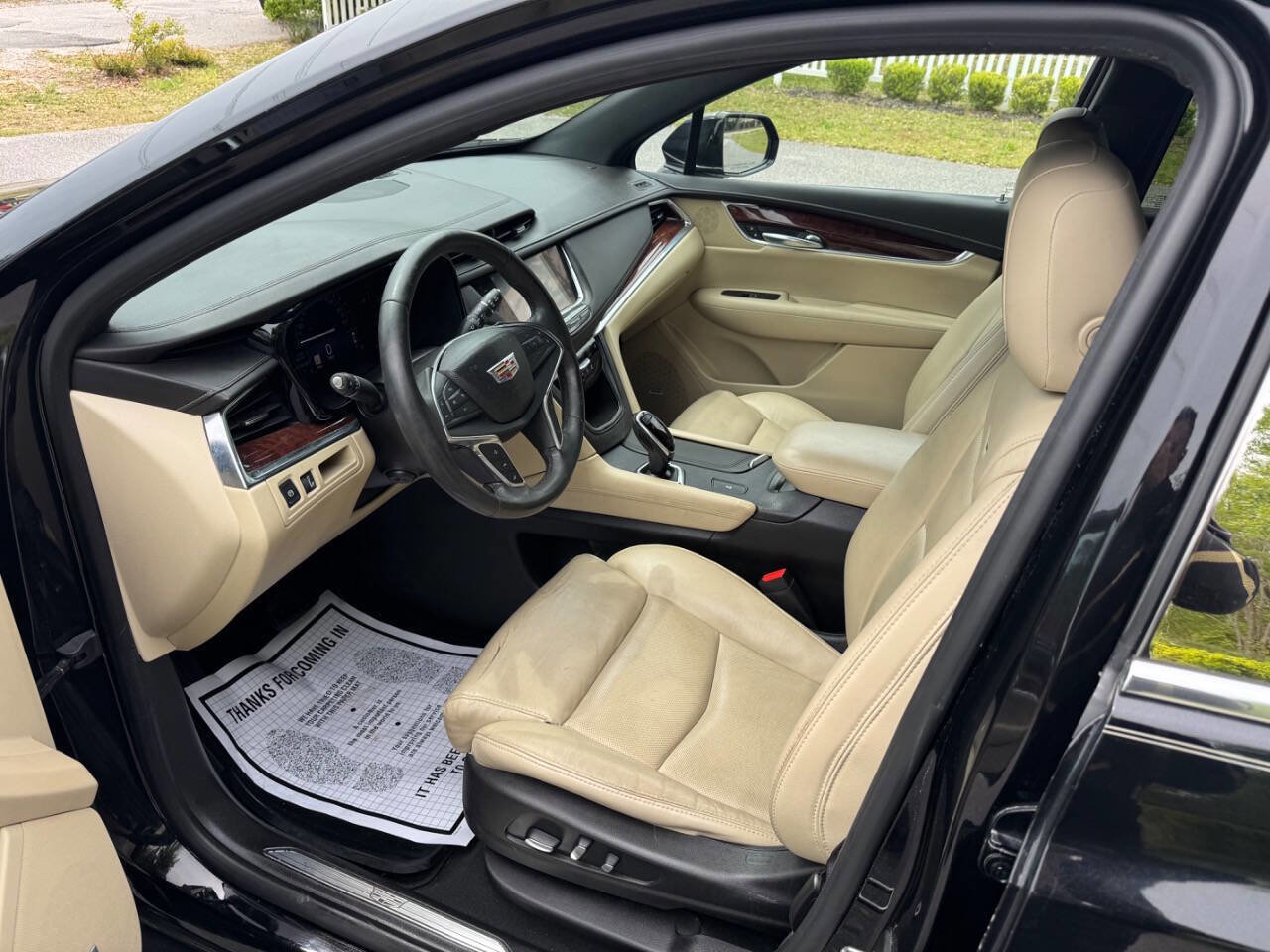 Used 2017 Cadillac XT5 Luxury w/ Driver Awareness Package image 23