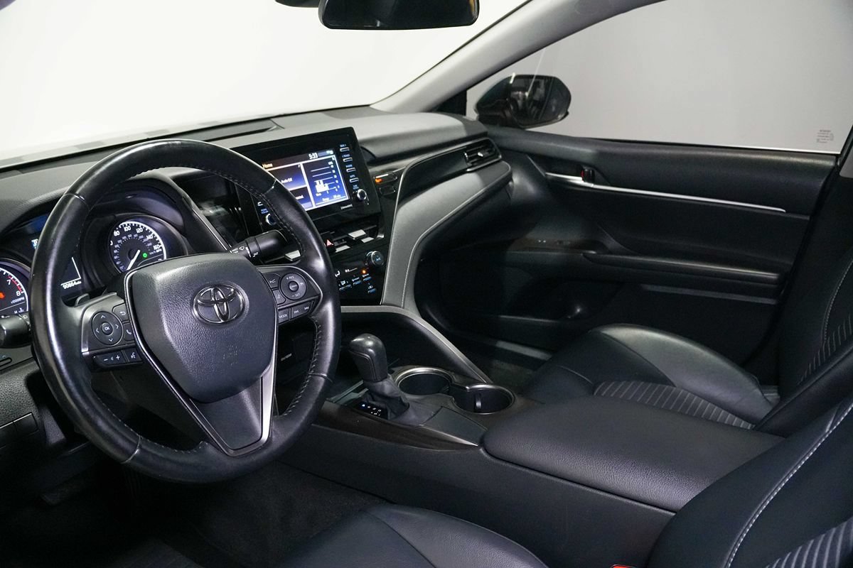 Used 2021 Toyota Camry SE FWD image 17