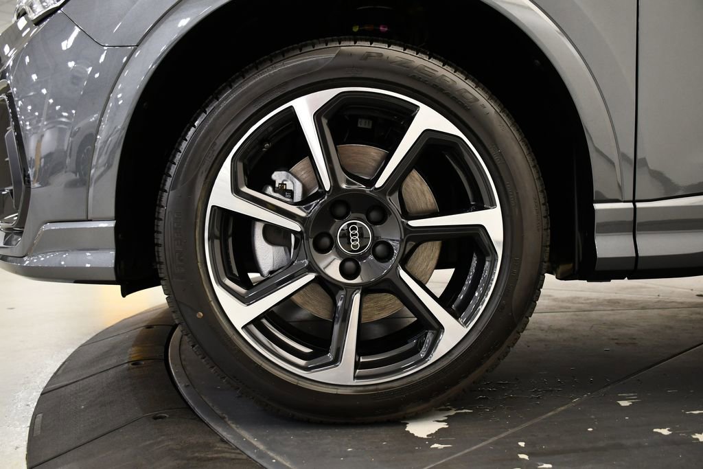 Used 2025 Audi Q3 2.0T Premium Plus w/ Premium Plus Package image 14