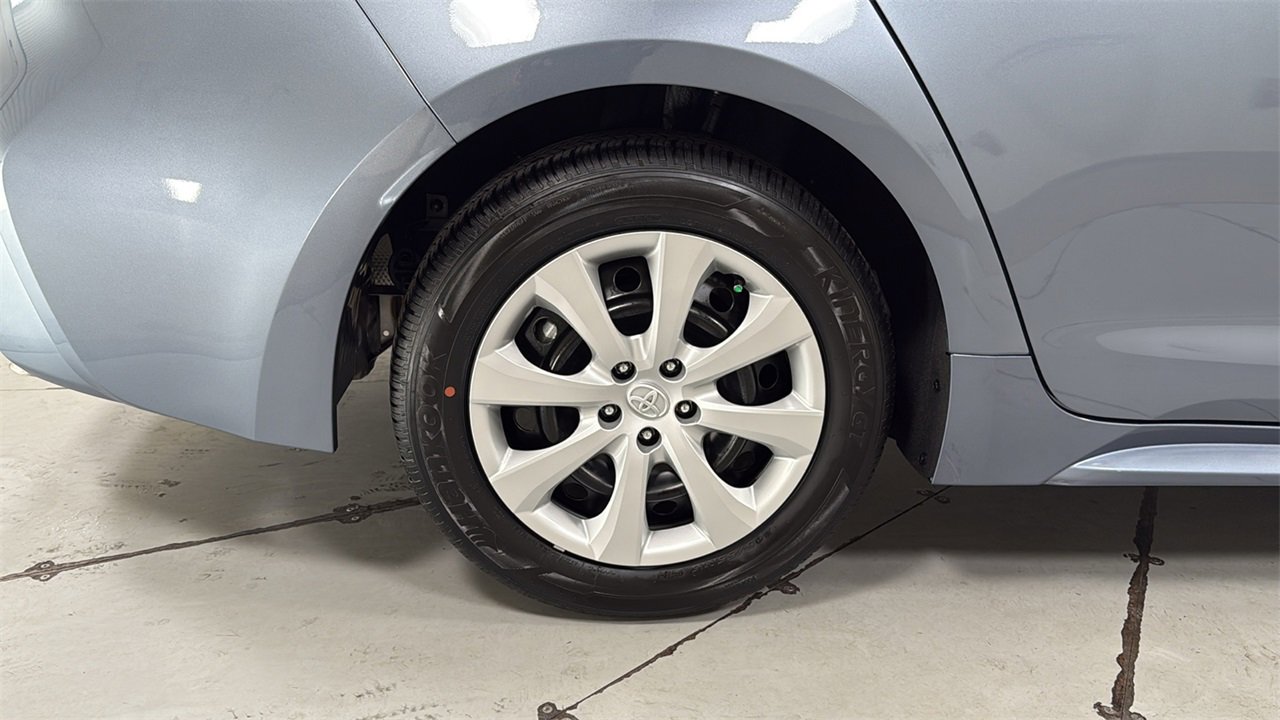 Certified 2025 Toyota Corolla LE image 22