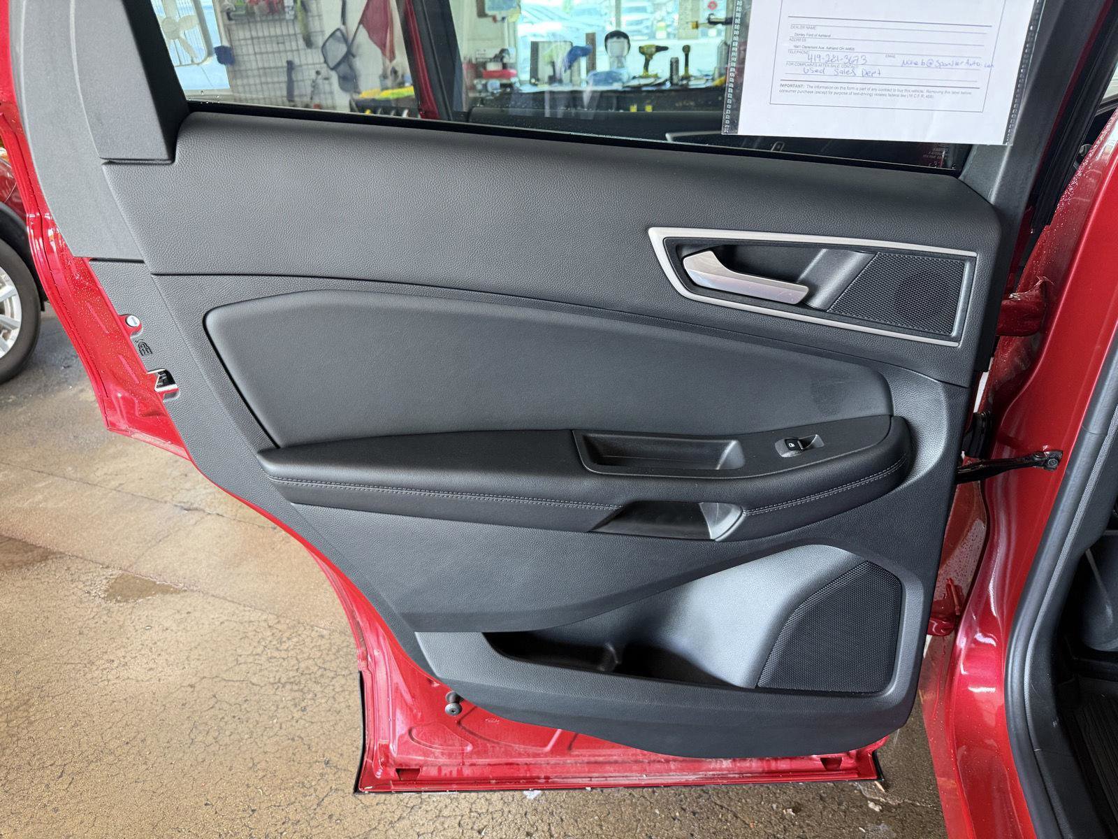 Used 2023 Ford Edge SEL w/ Convenience Package AWD/4WD image 15