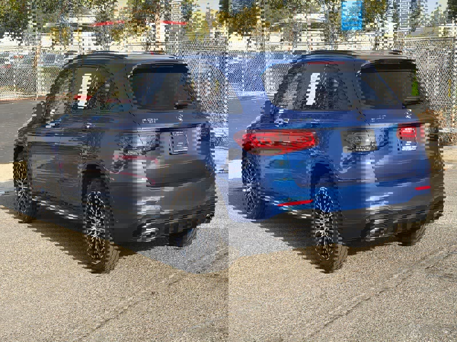 Used 2022 Mercedes-Benz GLC 300 image 6