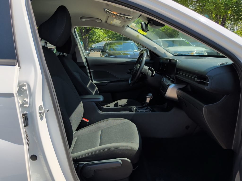 Used 2024 Hyundai Kona SEL FWD image 37