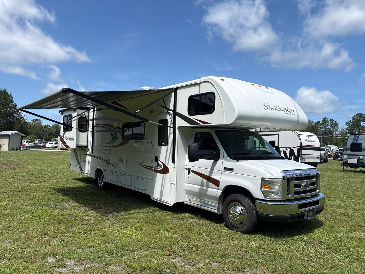 Used 2014 Ford E-450 and Econoline 450 Super Duty w/ Motorhome Prep Package