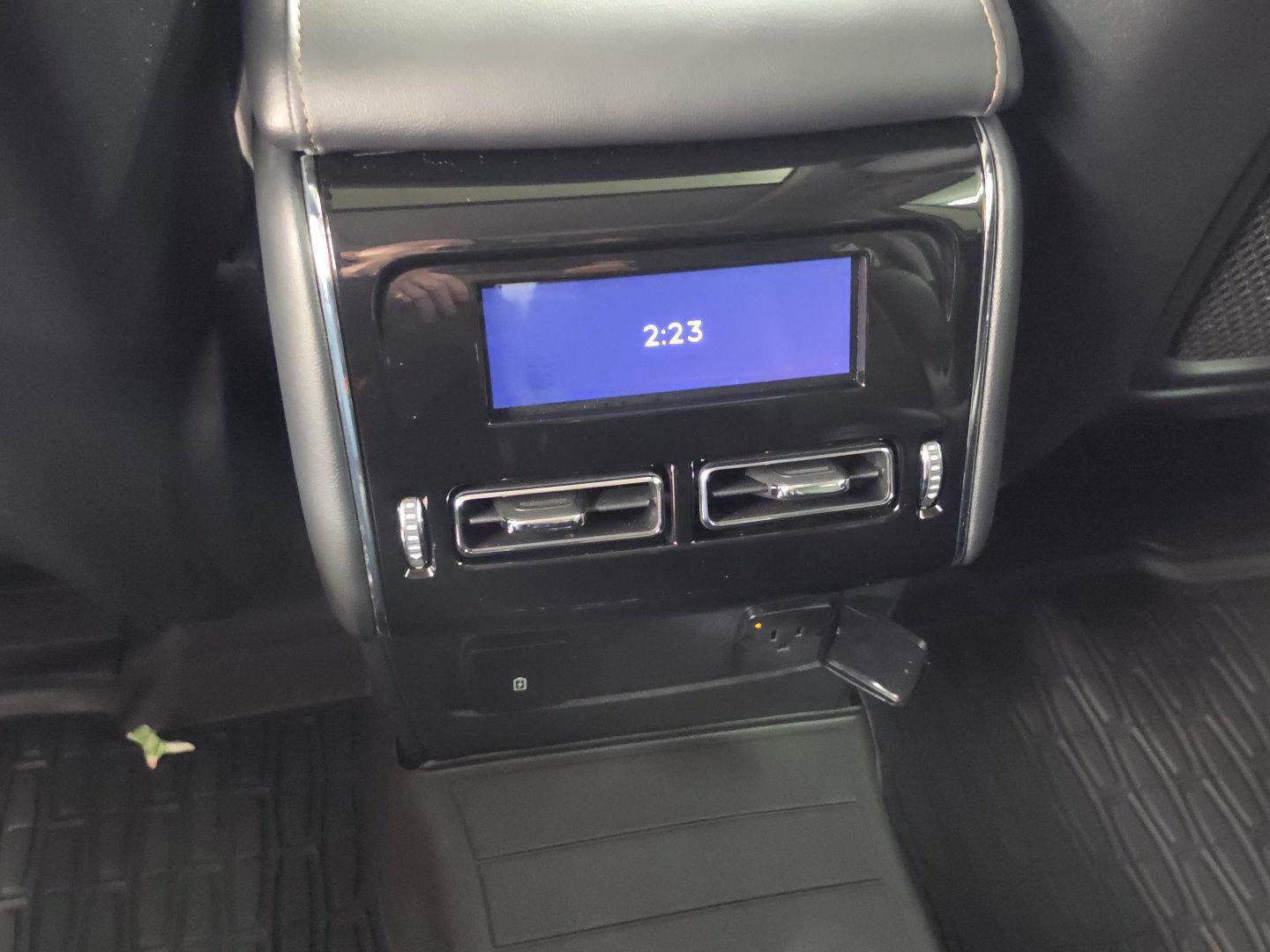 Used 2025 Lincoln Aviator AWD w/ Jet Appearance Package image 15