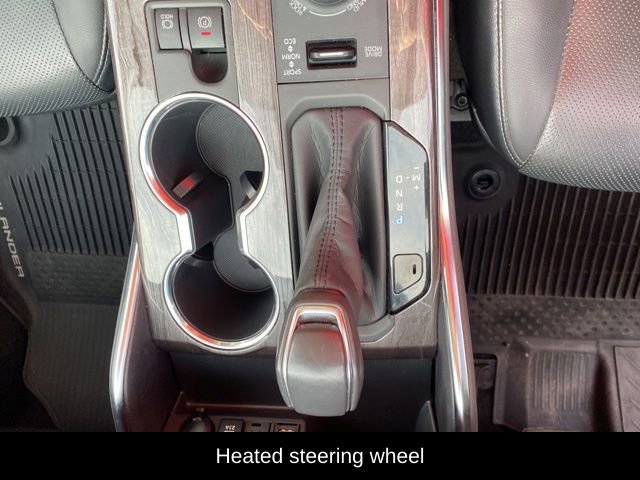 Used 2020 Toyota Highlander Limited image 16