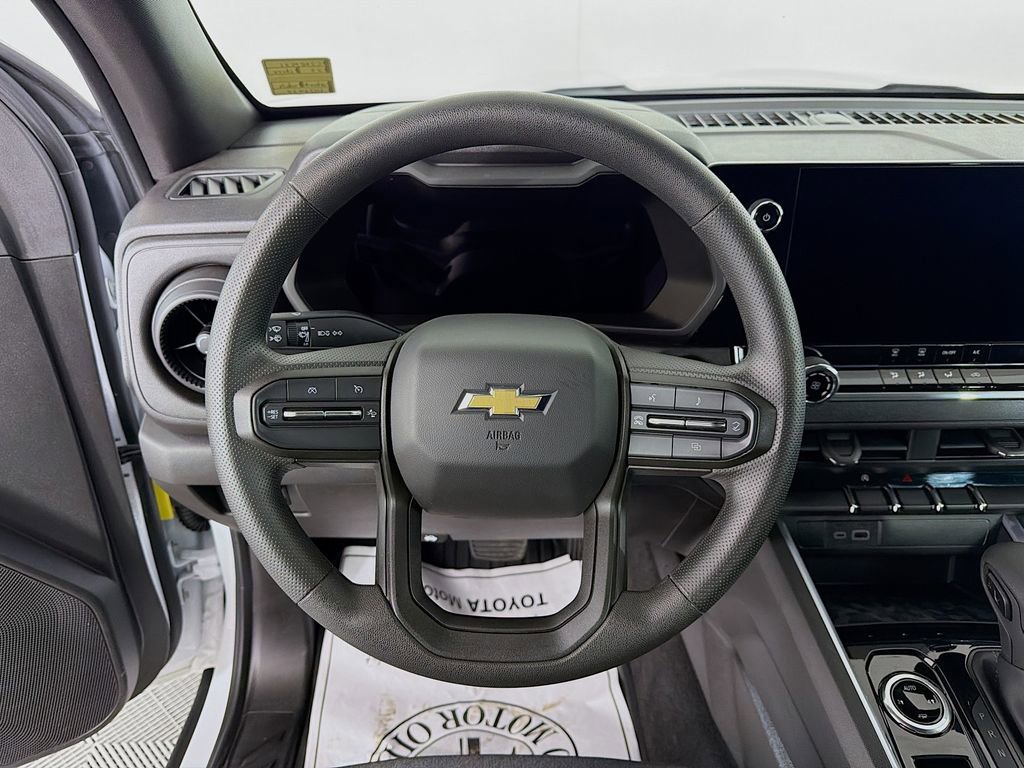 Used 2025 Chevrolet Colorado W/T w/ Advanced Trailering Package image 13