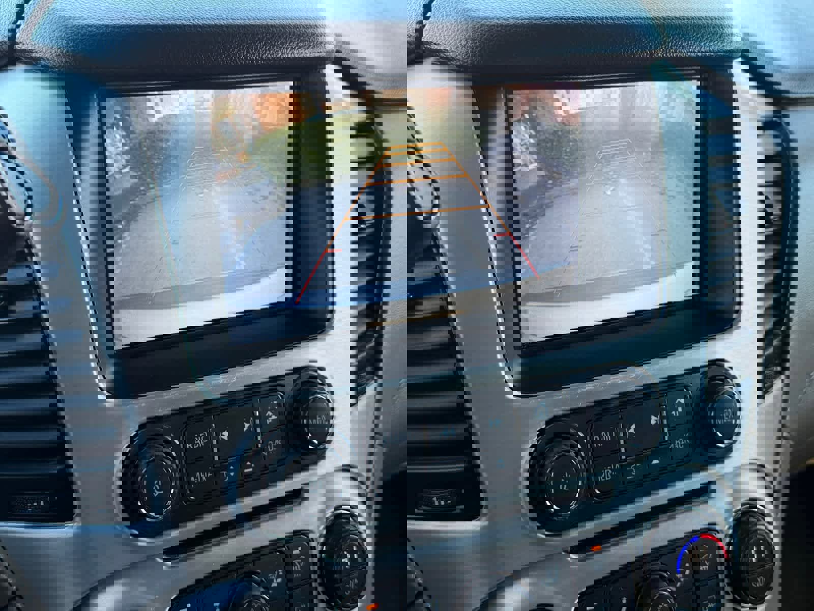 Used 2015 GMC Yukon SLT w/ Open Road Package image 22