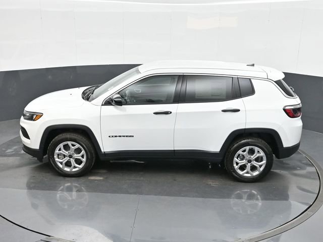 Used 2025 Jeep Compass Sport AWD/4WD image 35
