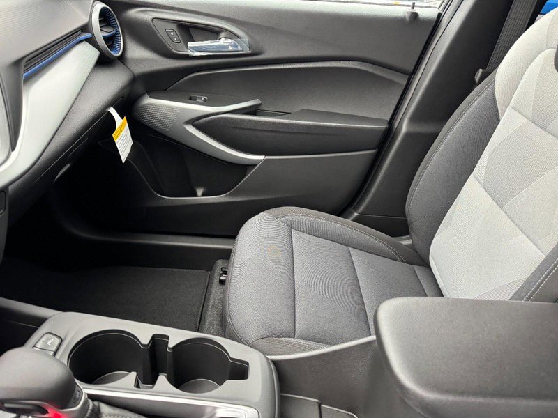 New 2026 Chevrolet Trax LS w/ LS Convenience Package image 32