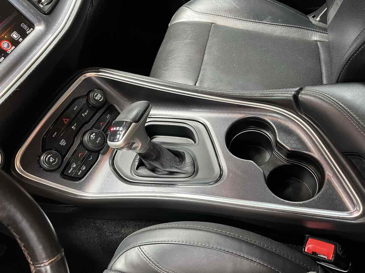Used 2015 Dodge Challenger SXT Plus RWD image 17