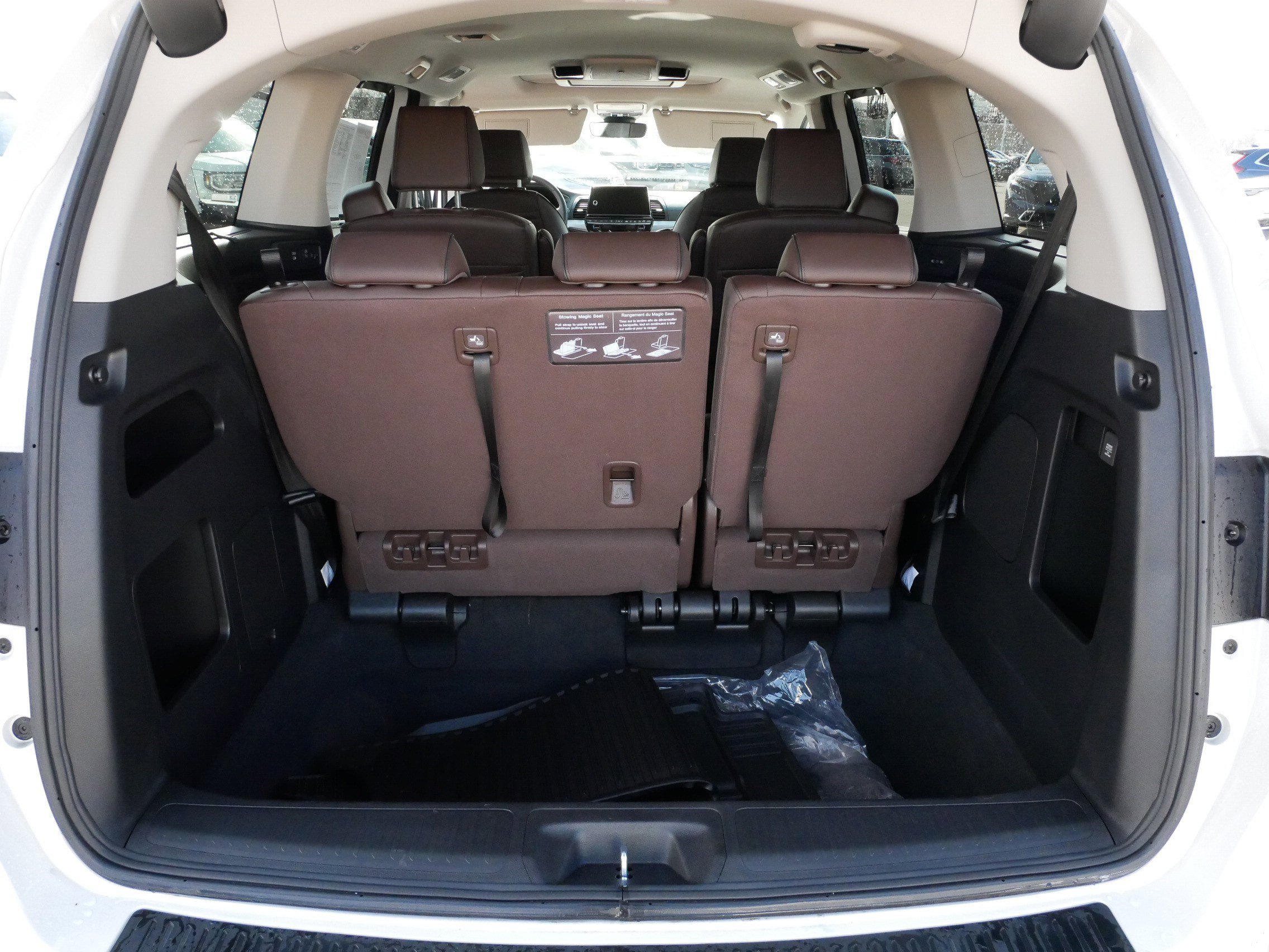Certified 2026 Honda Odyssey Touring image 18