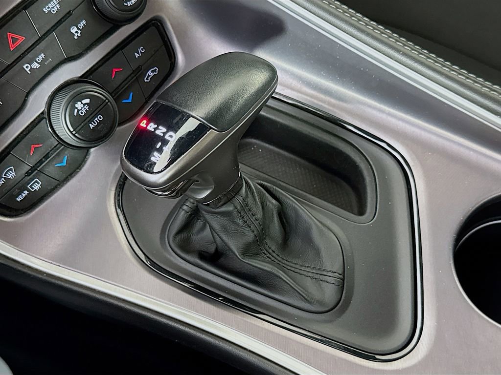 Used 2019 Dodge Challenger R/T w/ Driver Convenience Group image 18
