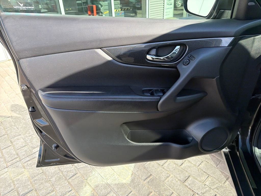 Used 2016 Nissan Rogue SL w/ SL Premium Package image 10